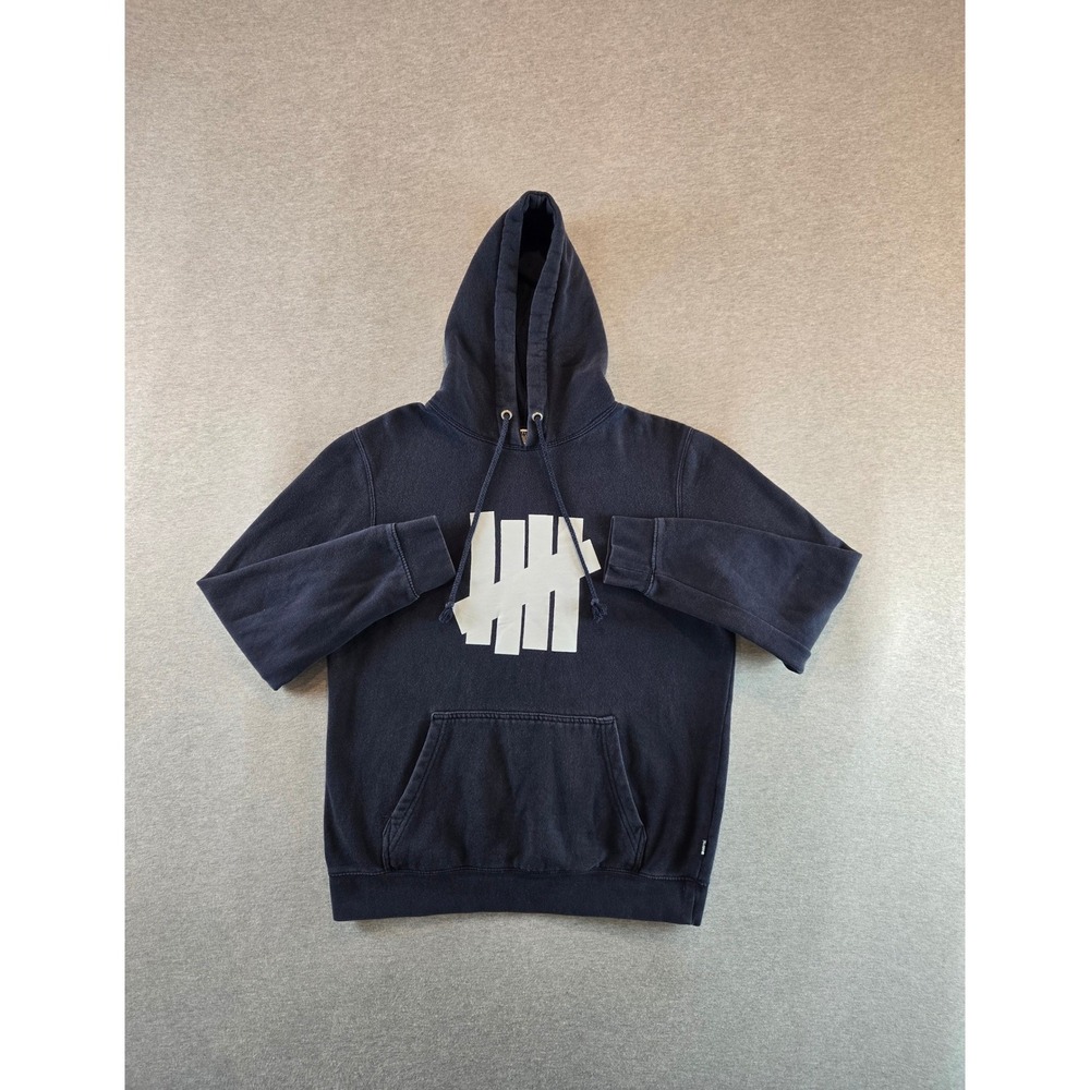 Undefeated Hoodie Mens Medium Navy Blue 5-Strike Logo Pullover Sweatshirt